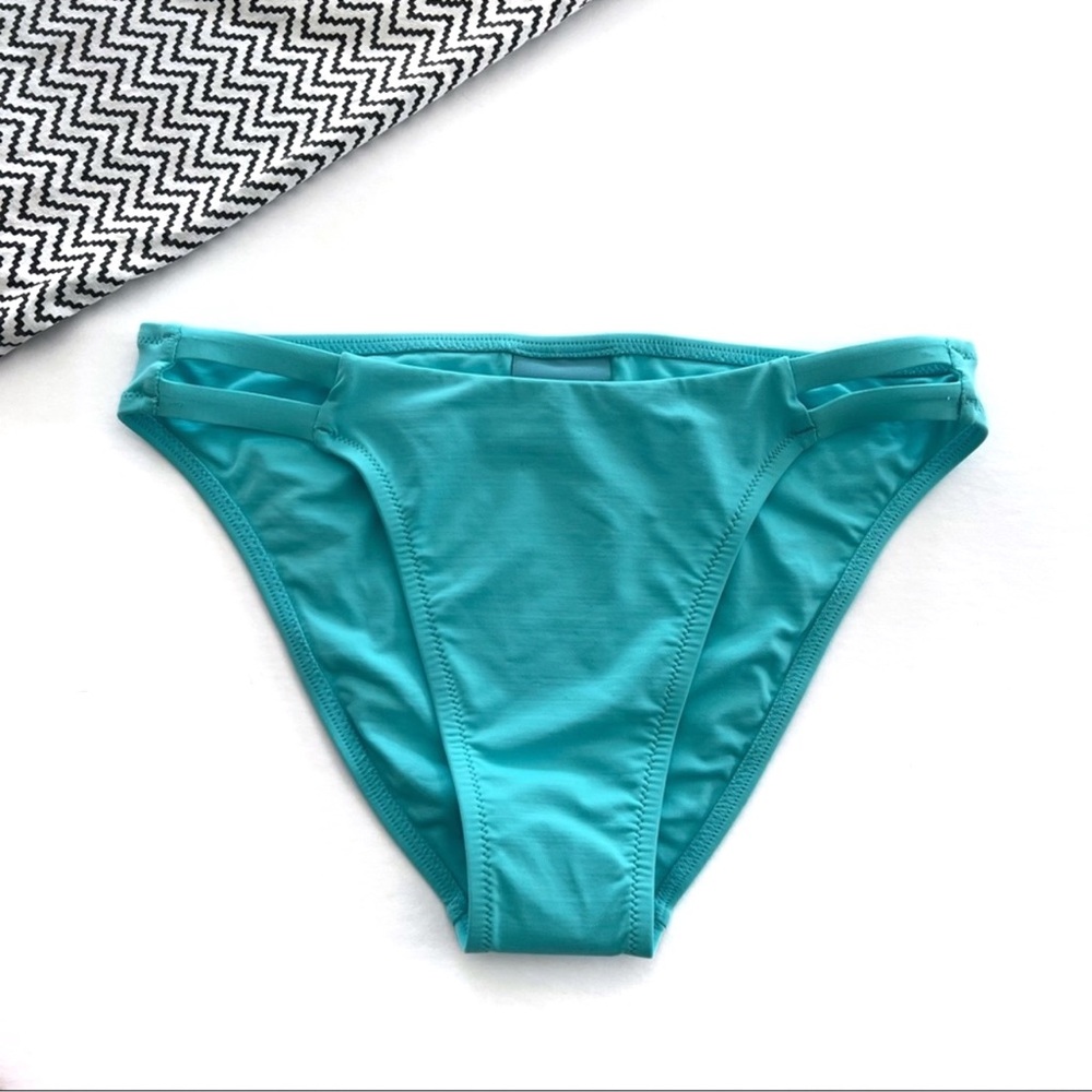 Letarte Bikini Bottoms Lattice Cut Out in Turquoise Ocean Size Medium New